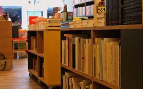 Bookshop - Τροχήλατα