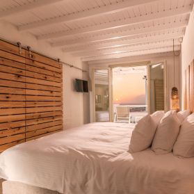 Oak Room - Amazing View